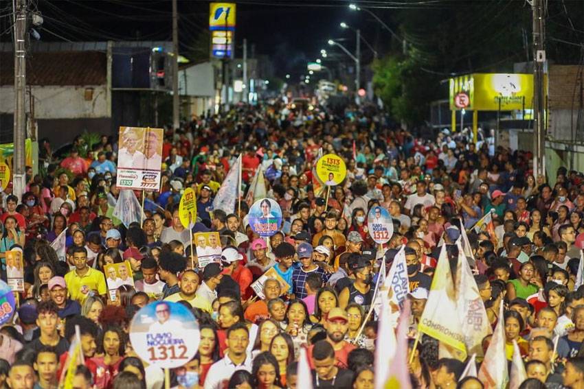 Na cidade de Joel Rodrigues, multidão segue Rafael Fonteles e Wellington Dias